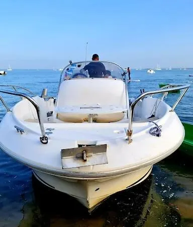 Ananke Bassin D'arcachon אנדרנוס-לה-באינס